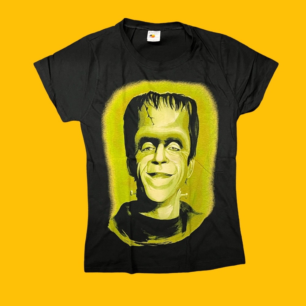 Herman Munster graphic Tshirt !